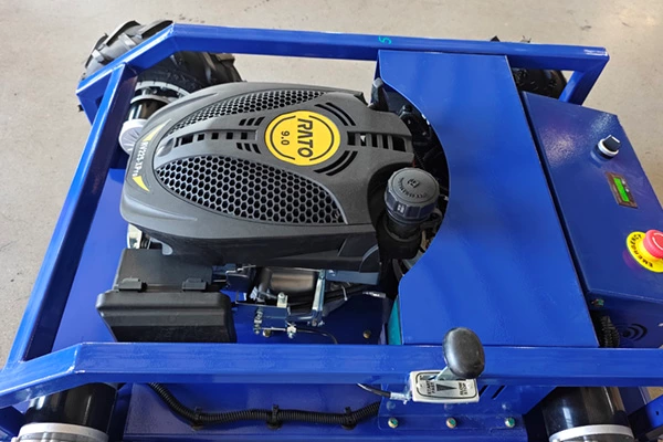 Skid Steer Four-wheel Drive Remote-controlled Lawnmower