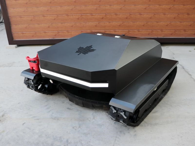 Tank-type Parallel Tracked Lawn Mower