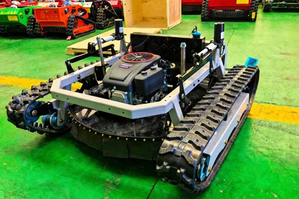 Tank-type Parallel Tracked Lawn Mower